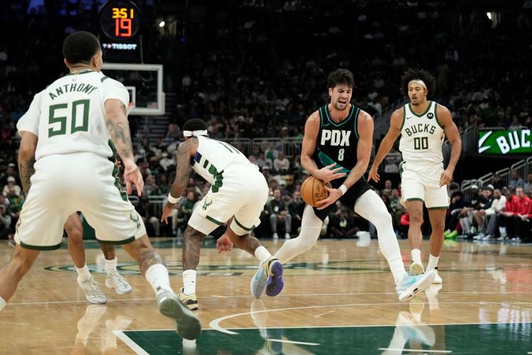 Trail Blazers Bucks Basketball