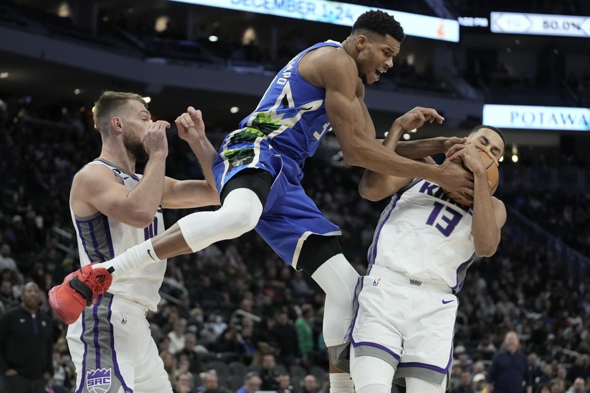 bucks photo 12-7