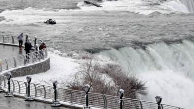 Niagara Falls car on the brink
