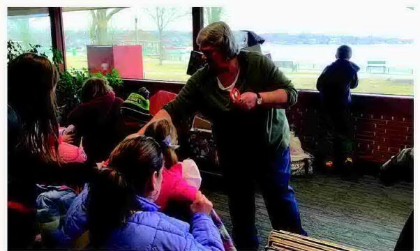 LEARNING ABOUT ANIMAL TRACKS