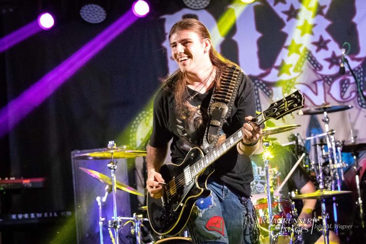 Tallan Noble Latz at Live at 1175