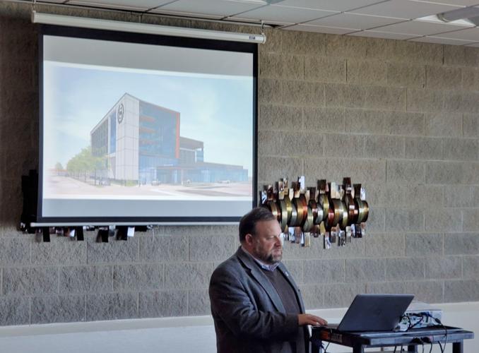 Mason discusses lakefront redevelopment efforts