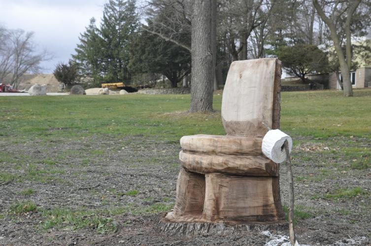 Fontana toilet sculpture