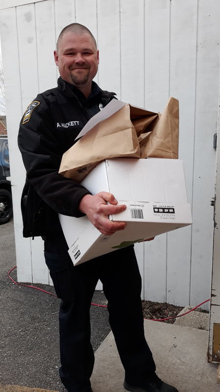 Police Deliver Food Pantry S Biggest Donation Ever Lake Area