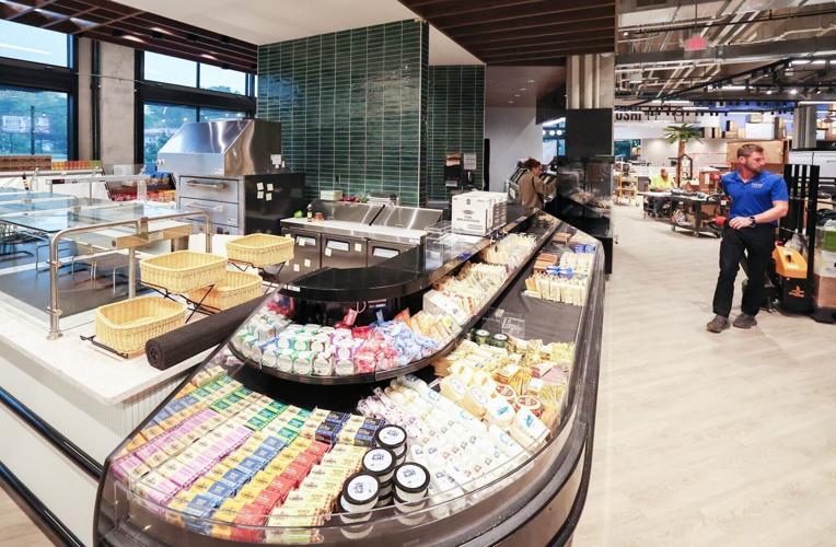 Maurer's Urban Market 6
