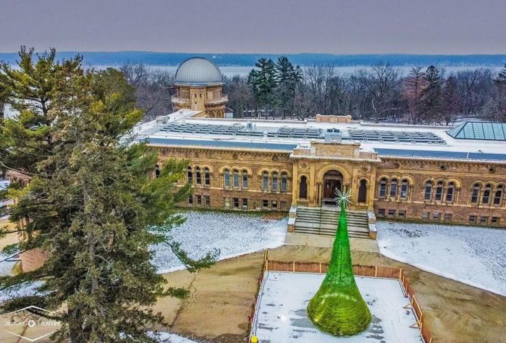 World's Tallest Glass Tree