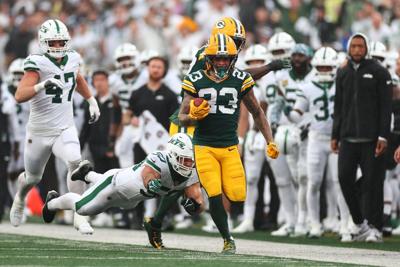 FOOTBALL-NFL-NYJ-GB/