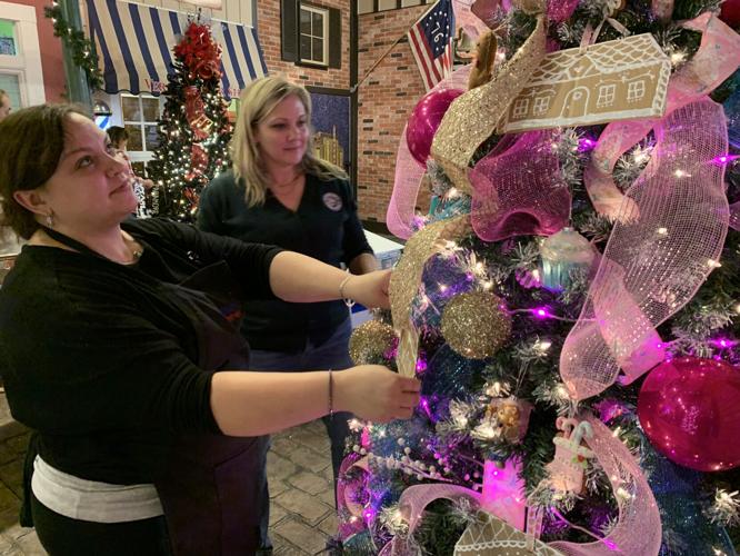 Parade of Trees: Piggly Wiggly