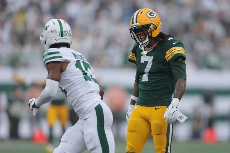 FOOTBALL-NFL-NYJ-GB/