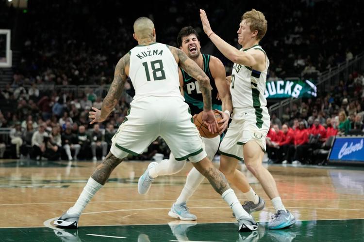 Trail Blazers Bucks Basketball