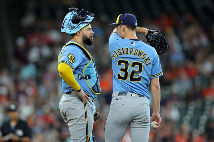 BASEBALL-MLB-HOU-MIL/