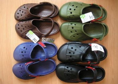 2007: Crocs