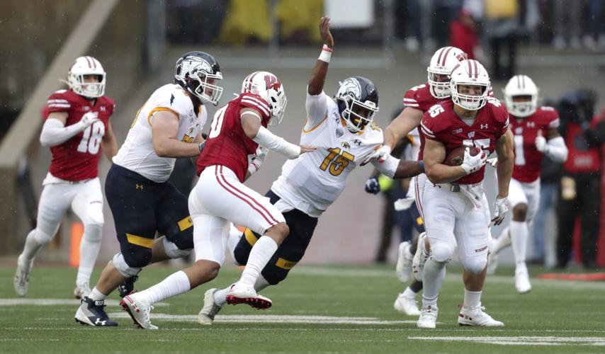 Badgers 48, Golden Flashes 0