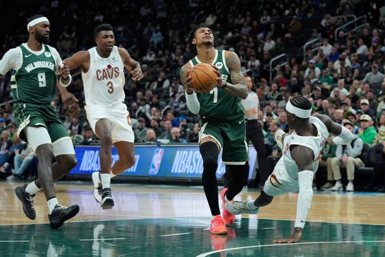 Cavaliers Bucks Basketball