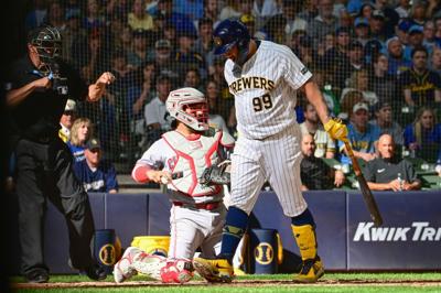 BASEBALL-MLB-MIL-CIN/