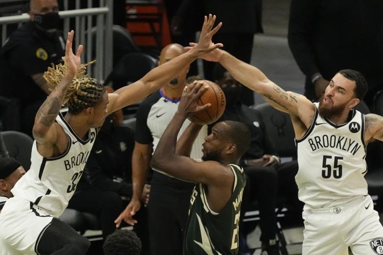 Bucks jump image 6-10