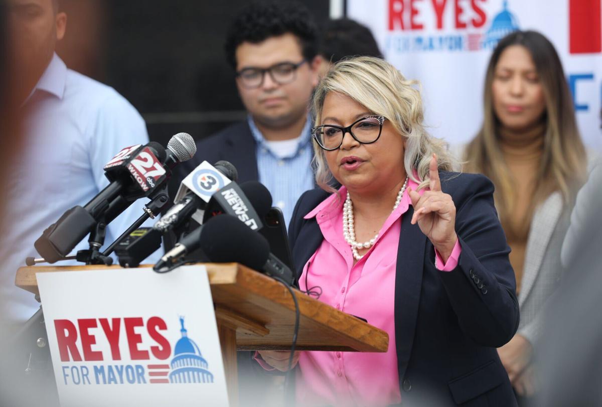 Gloria Reyes - announcement