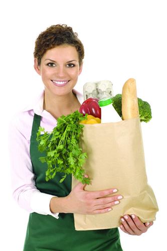 Local Shoppers Buy Vegetables Editorial Photo - Image of green