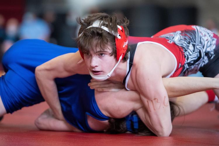 high-school-wrestling-roundup-oregon-city-west-linn-dominant-in-three