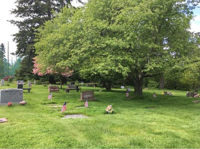 Graves of Spanish American War Veterans Buried in Oregon