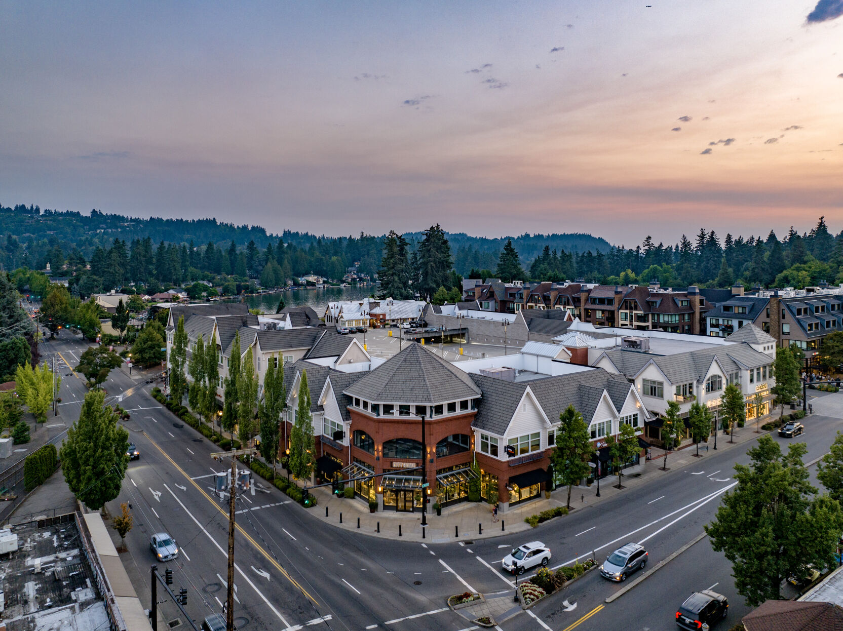 Celebrating The 20th Anniversary Of Lake Oswego S Lake View Village   6547e2825928b.image 