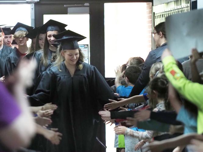 Laurel High School seniors participate in traditional Grad Walk News