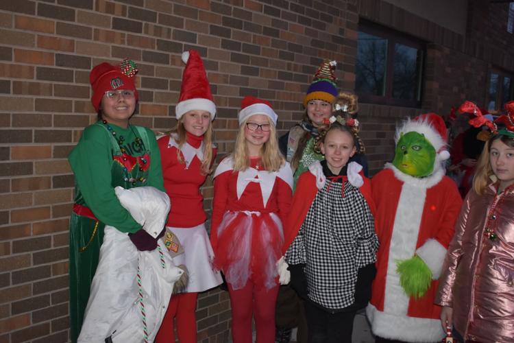 Laurel ushers in the holiday season Sunday with craft show, Christmas
