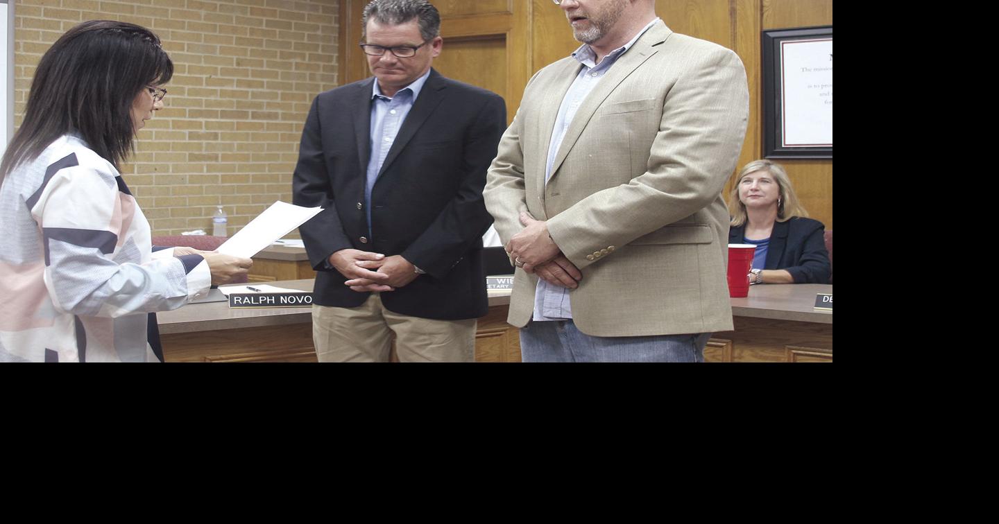 El Campo ISD welcomes two trustees to board News leader news com