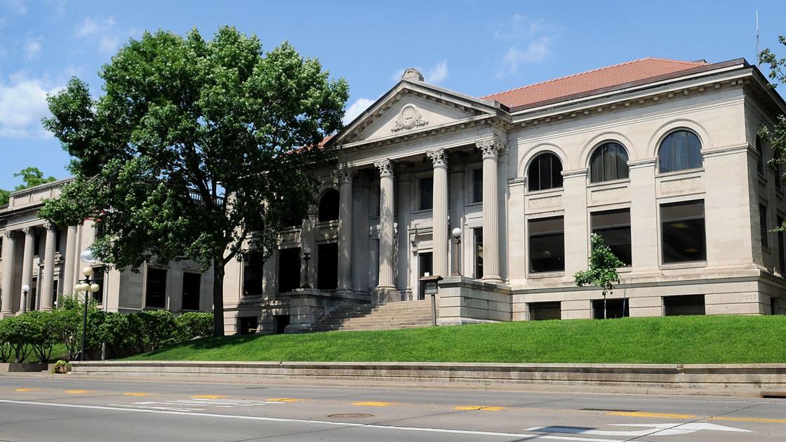 Eau Claire Working On City Mask Policy Front Page