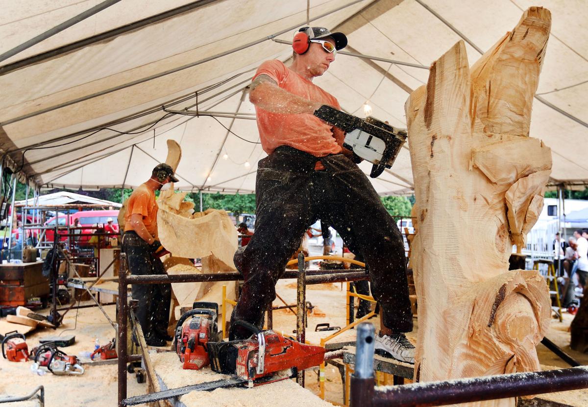 Carvers from near and far keep chain saw competition humming Front Page