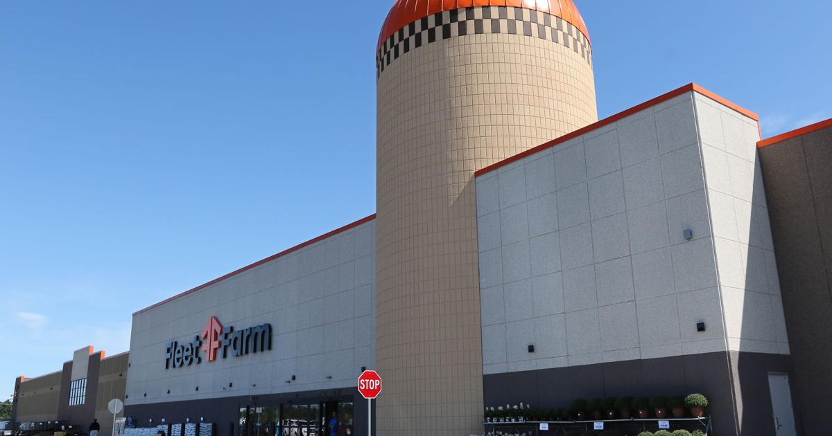 Going Big For Goods Huge Fleet Farm In Eau Claire Opens Its Doors Front Page Leadertelegram Com Huge Fleet Farm In Eau Claire, Farm & Fleet Platteville Wi