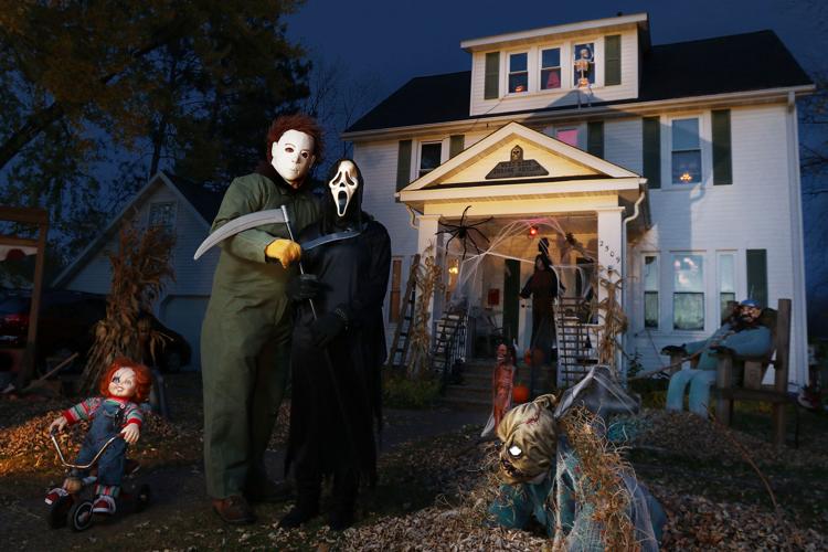 Local resident's Halloween display is crawling with cinematic ...