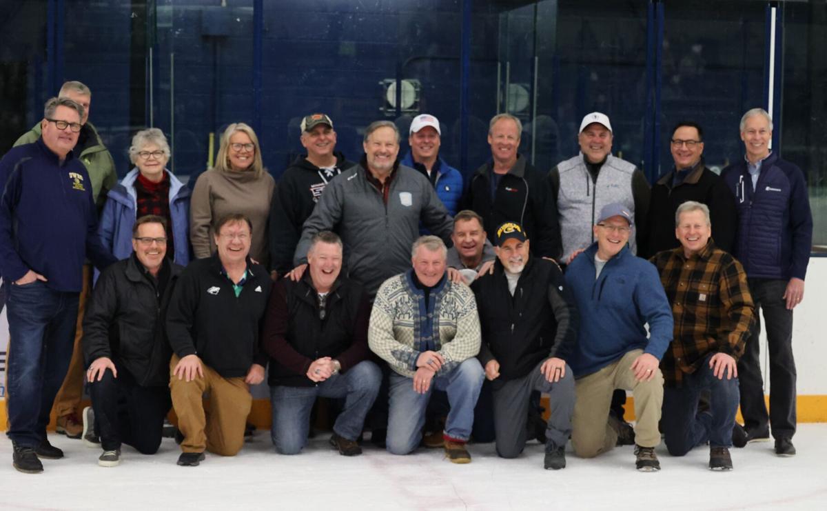 UWEC honors 1984 men's hockey championship team during victory over St
