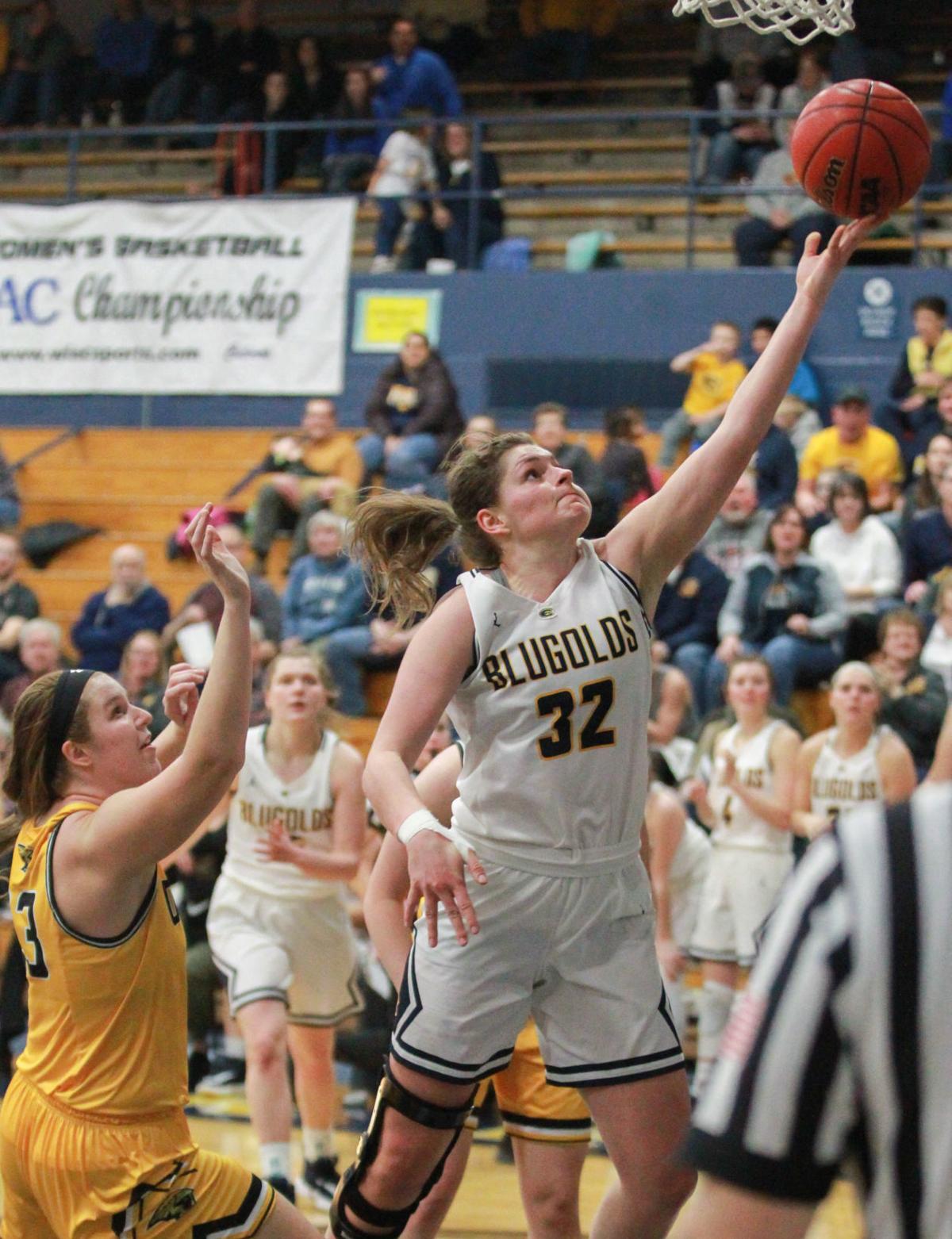 Women S College Basketball Uw Eau Claire Falls Just Short In Wiac