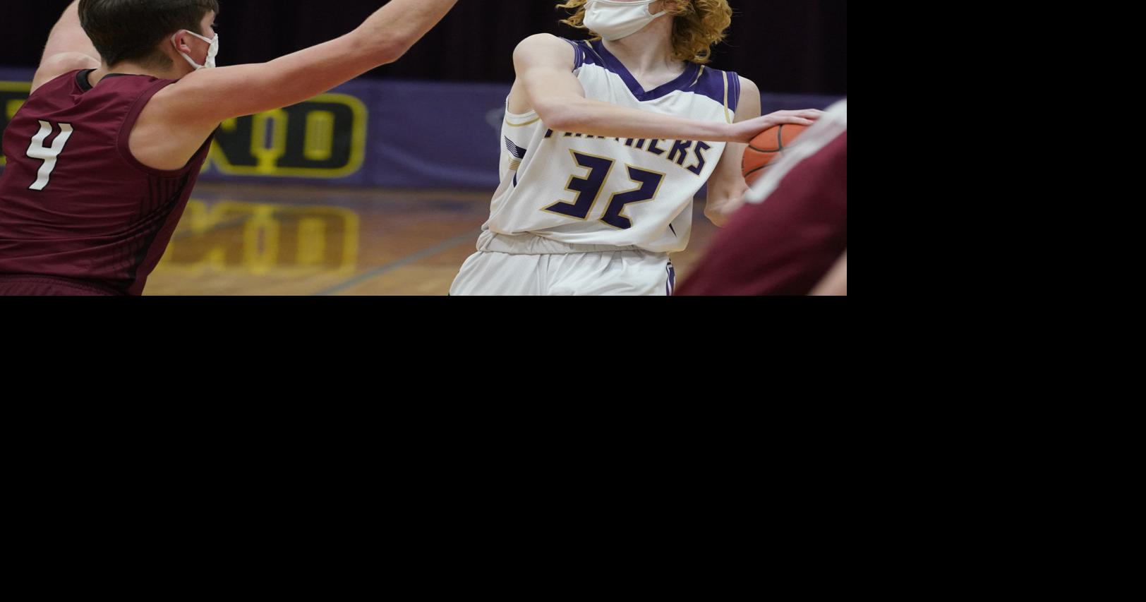 Spring Valley at Durand boys basketball