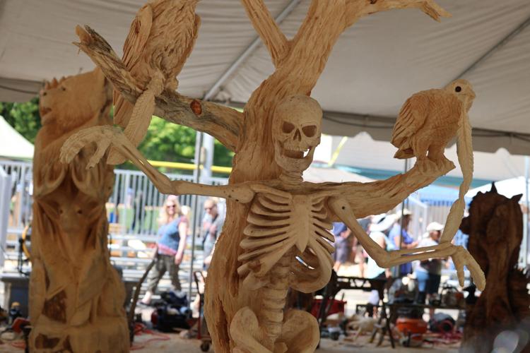 Chainsaw championships rev up in Eau Claire Sculpture