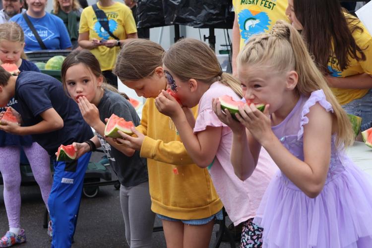 Musky Fest enjoyed by throngs of visitors | Country Life News ...