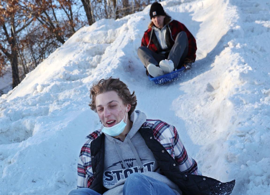Winter Wonderland Brings Cold Weather Fun To Menomonie Front Page Leadertelegram Com