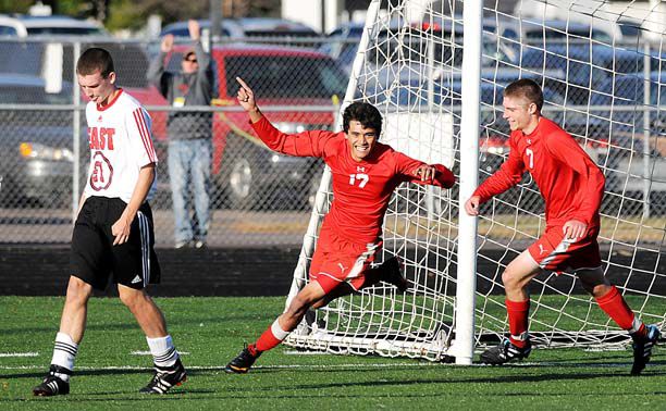 WIAA boys soccer Chippewa Falls advances to state Preps