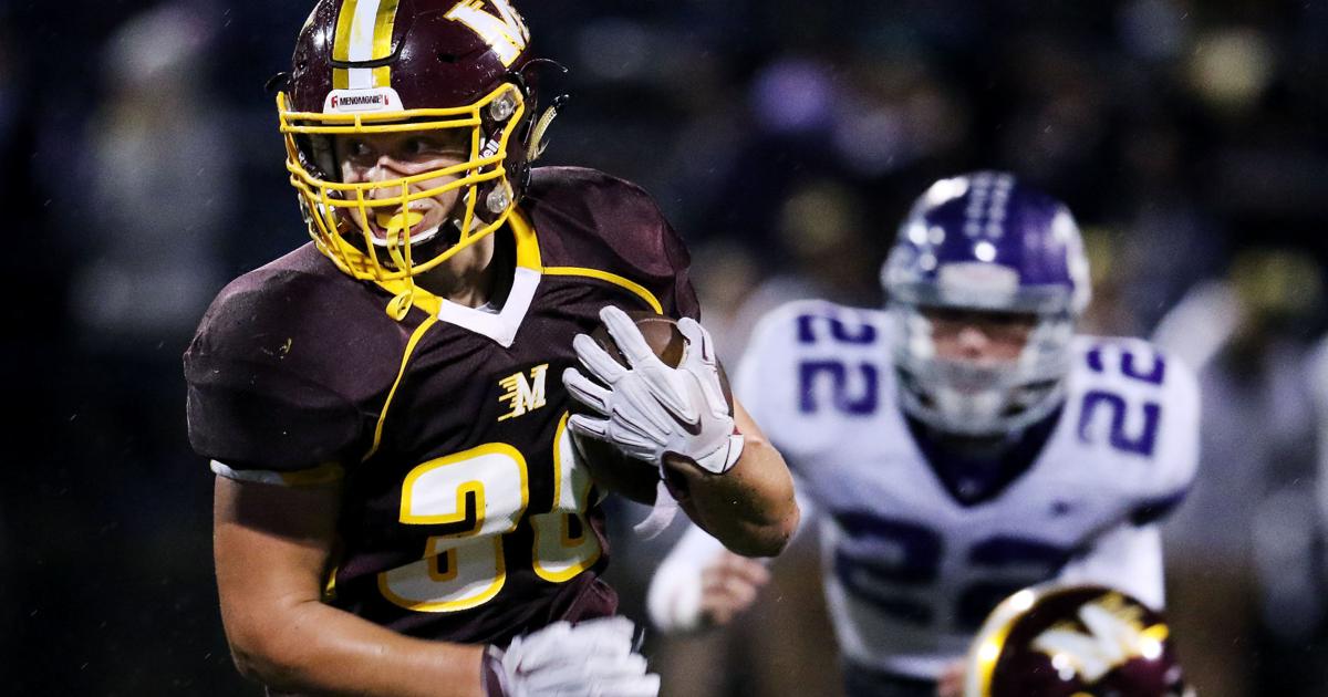 Football Menomonie smallest Division 2 school in playoff field