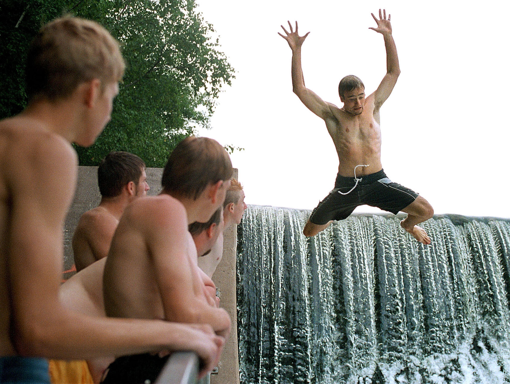 Chippewa Falls city officials want to block jumping off Glen Loch