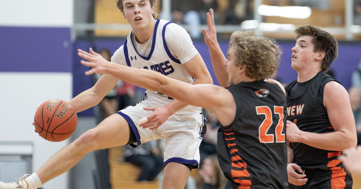 Photos: Memorial v. New Richmond boys basketball | Preps ...