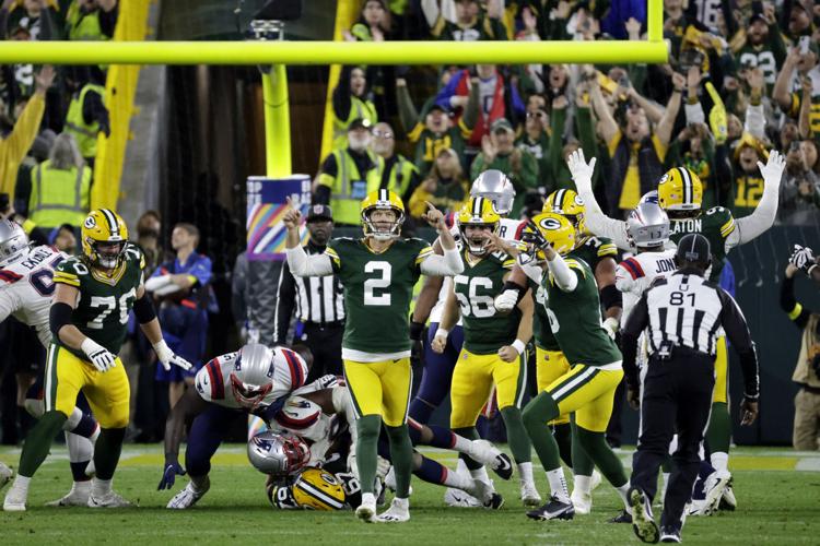 Rodgers, Crosby's OT FG lead Packers past Pats, Zappe 27-24, Sports Daily  Updates