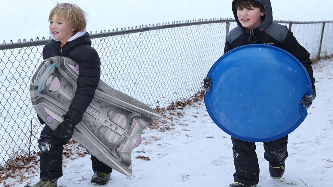 Eau Claire family starts Little Free Sled Library on East Hill | Front Page
