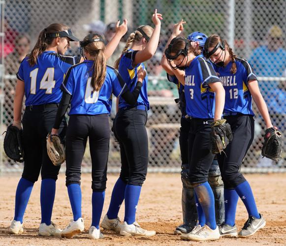 Photo gallery Thorp at McDonell softball Sports