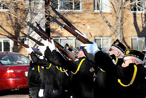 Veterans honored in Chippewa Falls w video Front Page