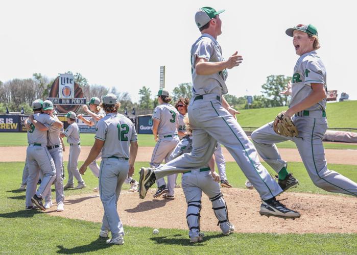 State baseball Regis caps dominant season with Division 4 state