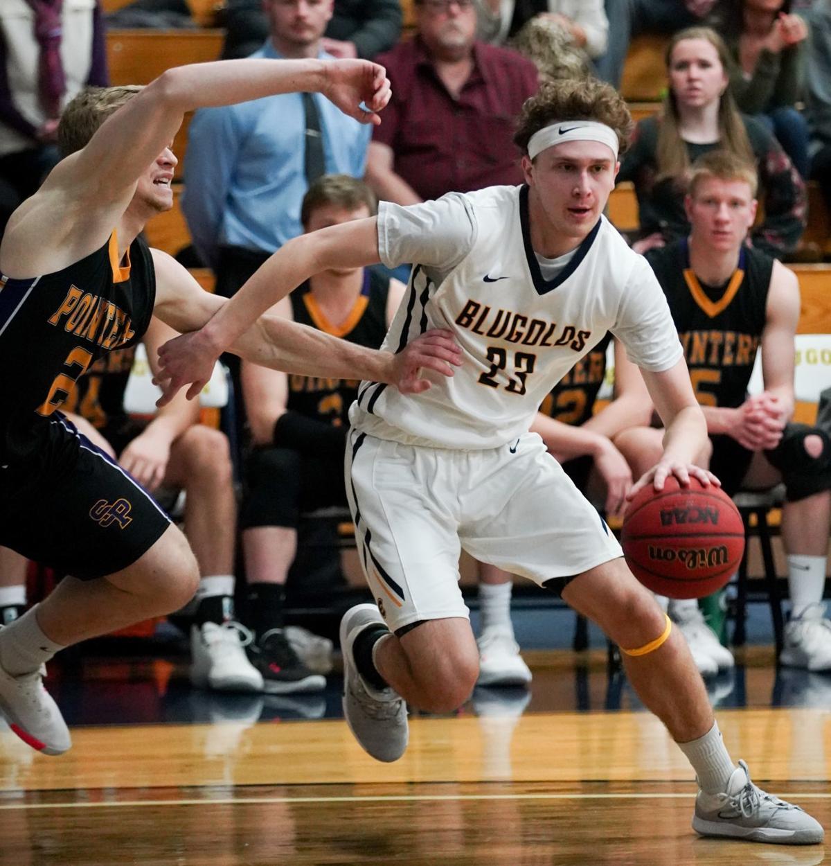 Wiac Men S Basketball Tournament Brooks Clutch In Uw Eau Claire Win Sports Leadertelegram Com