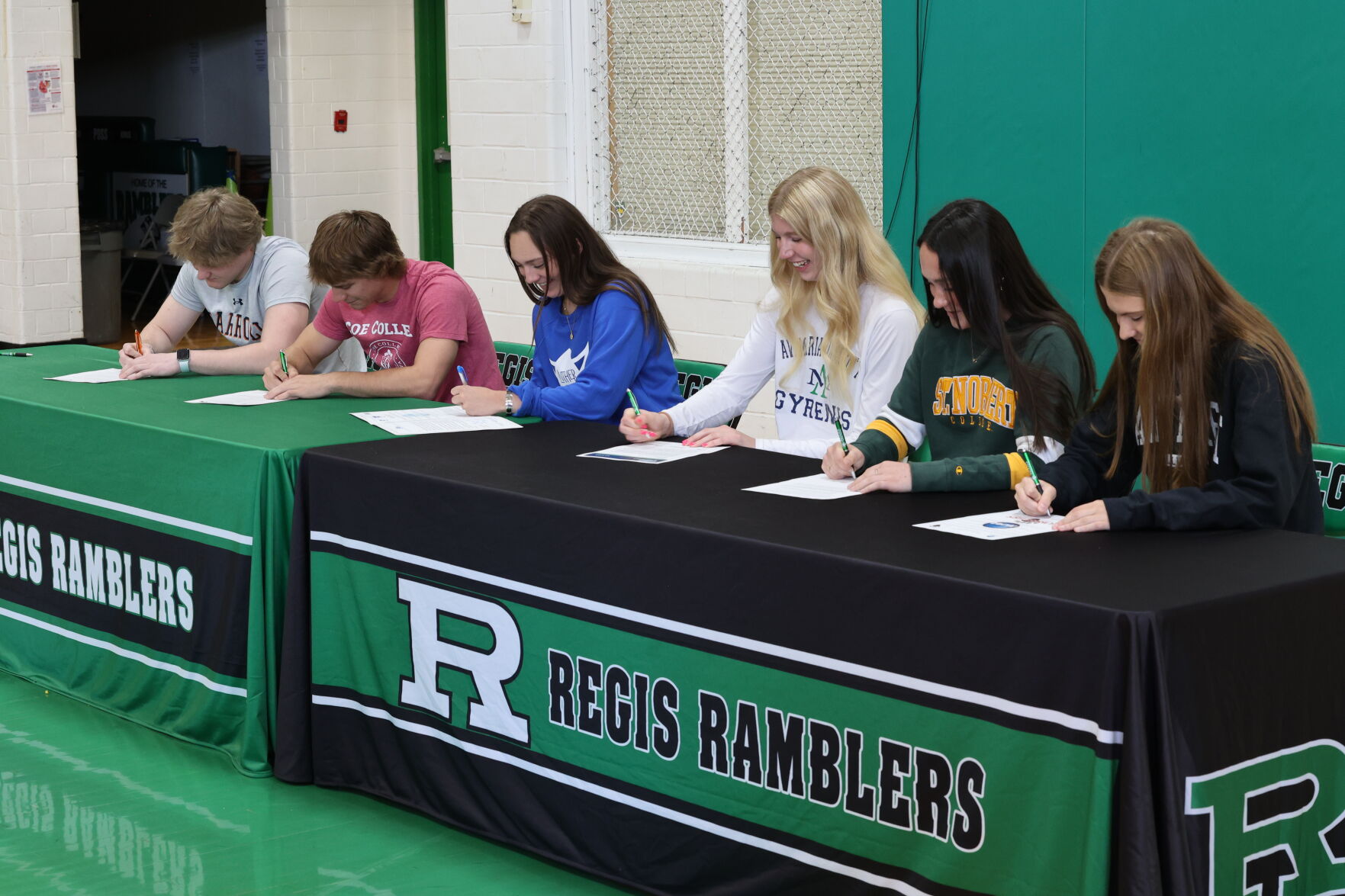 Athletes from Regis, Chippewa Falls finalize college plans