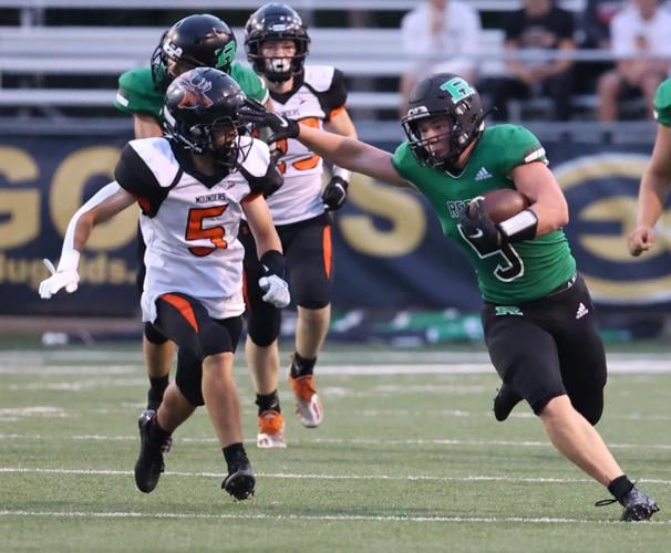 Photo gallery Elk Mound at Regis football Sports